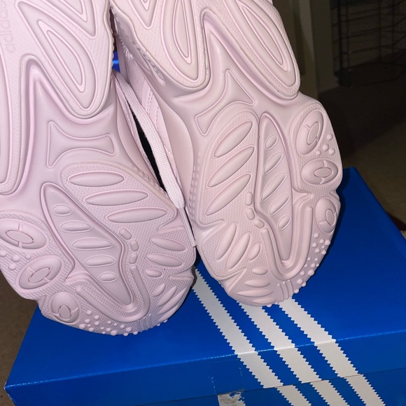 Adidas trainers - Picture 4 of 5